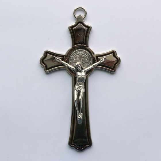 Krzyż wiszący - 20cm /drewniany (J-Św. B. brąz)