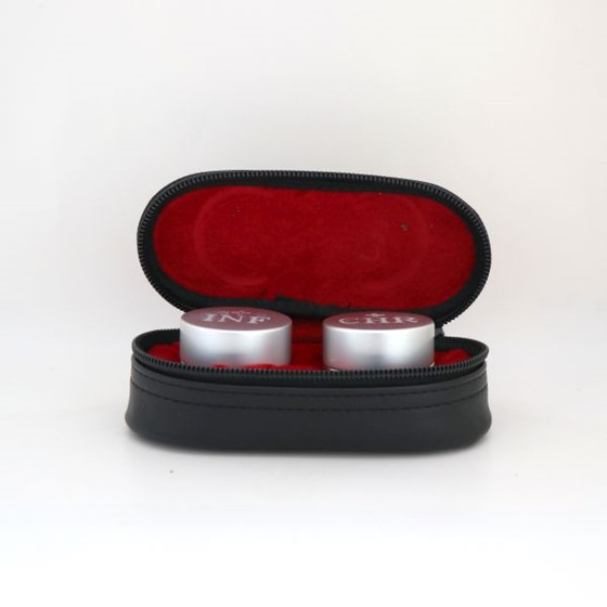 Pojemnik na oleje w etui /1957