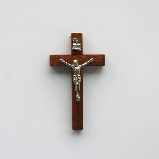 Krzyż wiszący - 9cm /ciemny (R-zwykły)