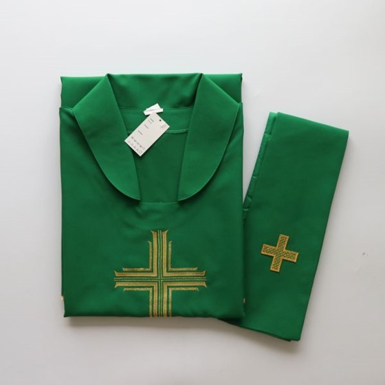 Ornat haftowany (K-bezpośredni) Krzyż 1/zielony