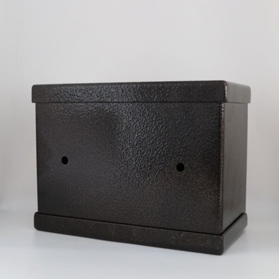 Skarbonka metalowa na ścianę /ALL