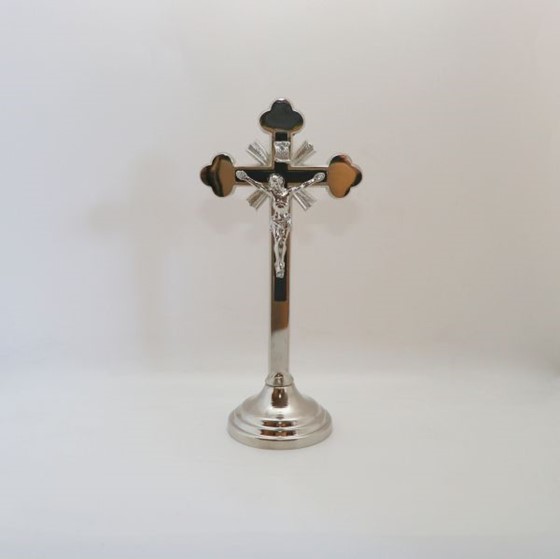 Krzyż tradycyjny - 19cm (R-średni) S