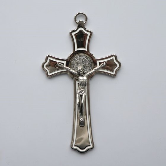 Krzyż wiszący - 20cm /biały (J-Św. Benedykt)