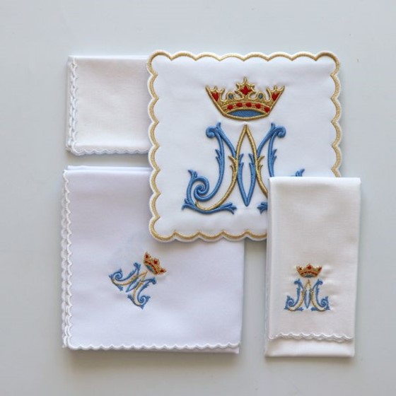 Bielizna haftowana (H-179)