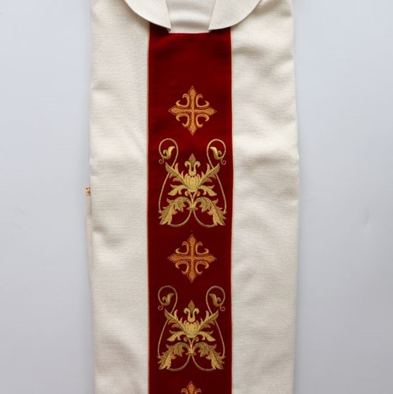 Ornat haftowany (K) Ornament - adamaszek