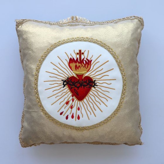 Poduszka haftowana - Serce Pana Jezusa