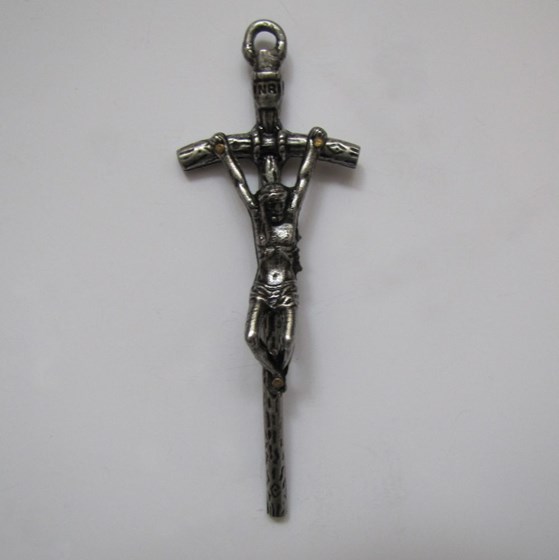 Krzyż wiszący - 10,5cm /srebrny (ARK-papieski)