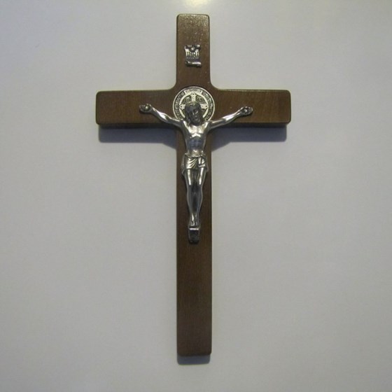 Krzyż wiszący - 18cm /drewniany (SJN-C)