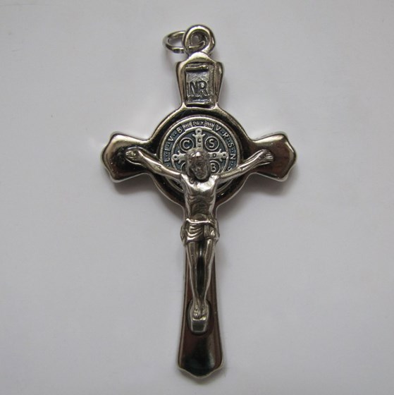 Krzyż wiszący - 8cm /śrebrny (IT-3580S)