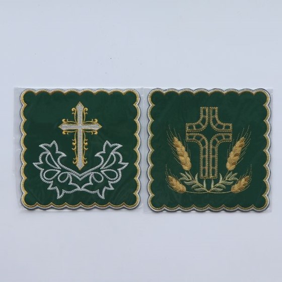 Palka haftowana - Krzyż /zielona (KB)