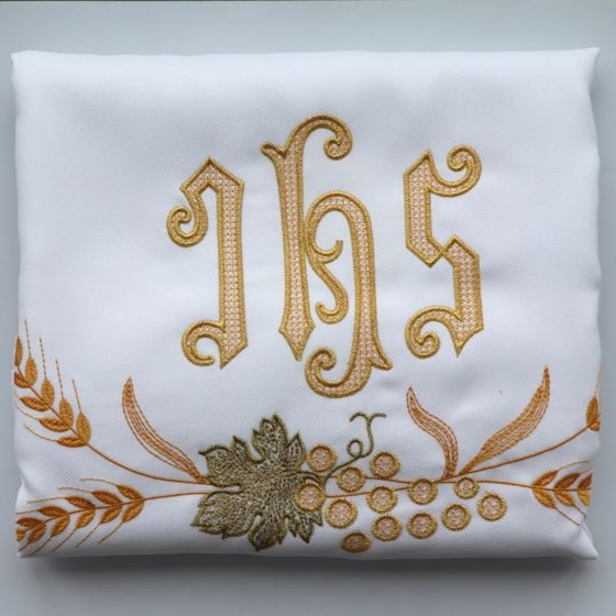 Welon haftowany - IHS + ornament (K-510) biały