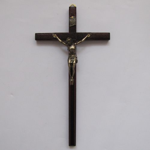Krzyż wiszący - 19,5cm /drewniany (ARK-ciemny)
