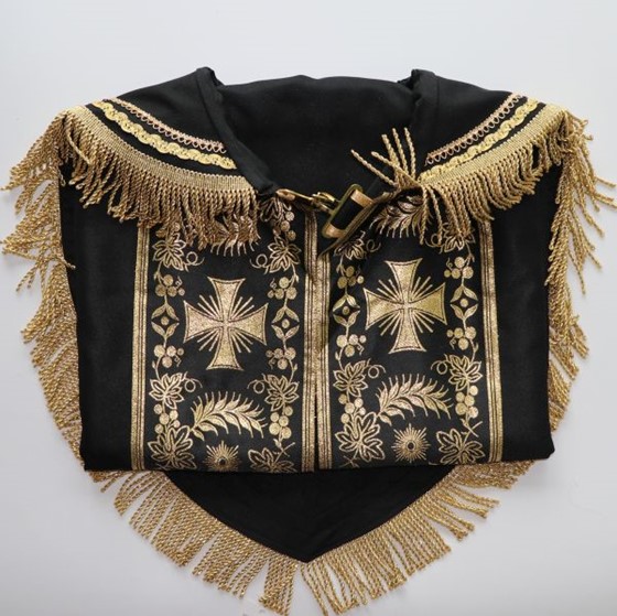 Kapa haftowana (K-822) /czarna - zwykła