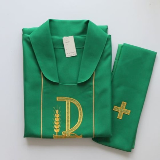 Ornat haftowany (K-695) zielony  - zwykły