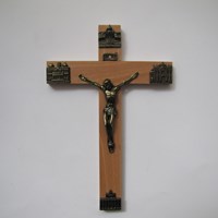 Krzyż wiszący - 21x14cm /drewniany (ARK-Bazylika)