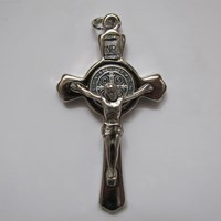 Krzyż wiszący - 8cm /śrebrny (IT-3580S)